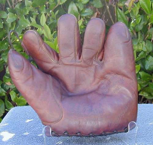 Rogers Hornsby Stall & Dean 8066 Front